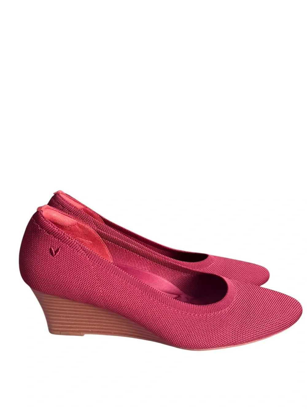 Vivaia Aria Wedge Pro in burgundy size 42/US 10.5 .